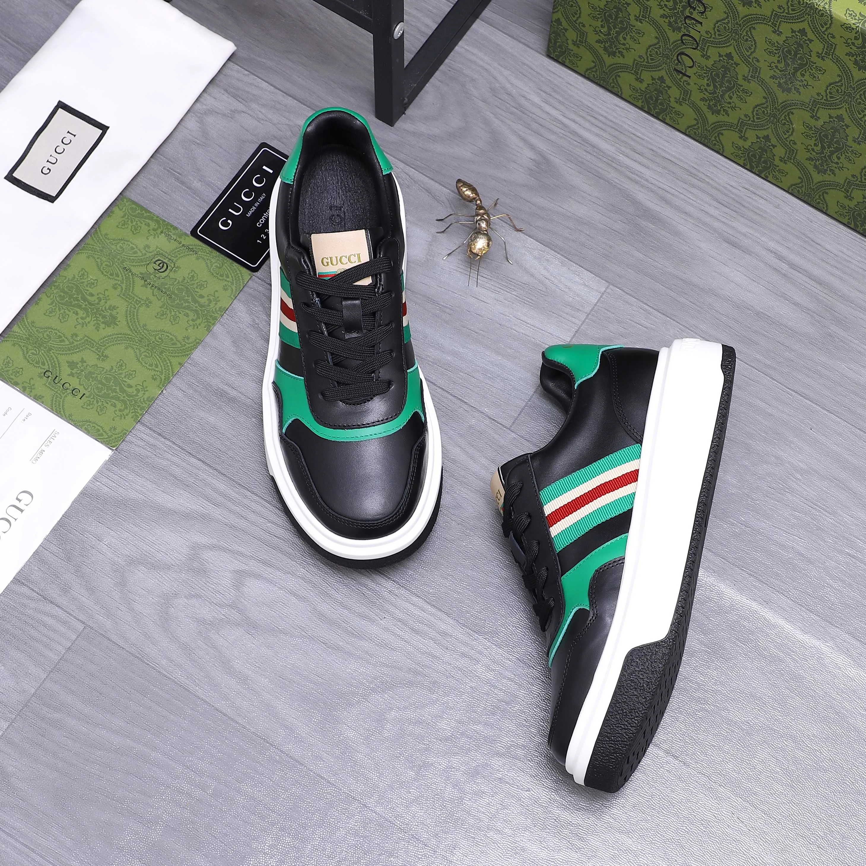 Men's shoes 💰460 Product trademark: GUCCI "Gucci" men's casual sneakers Regular size: 38-44 Product materials: Selected cowhide stitching upper, sheepskin lining, rubber outsole
